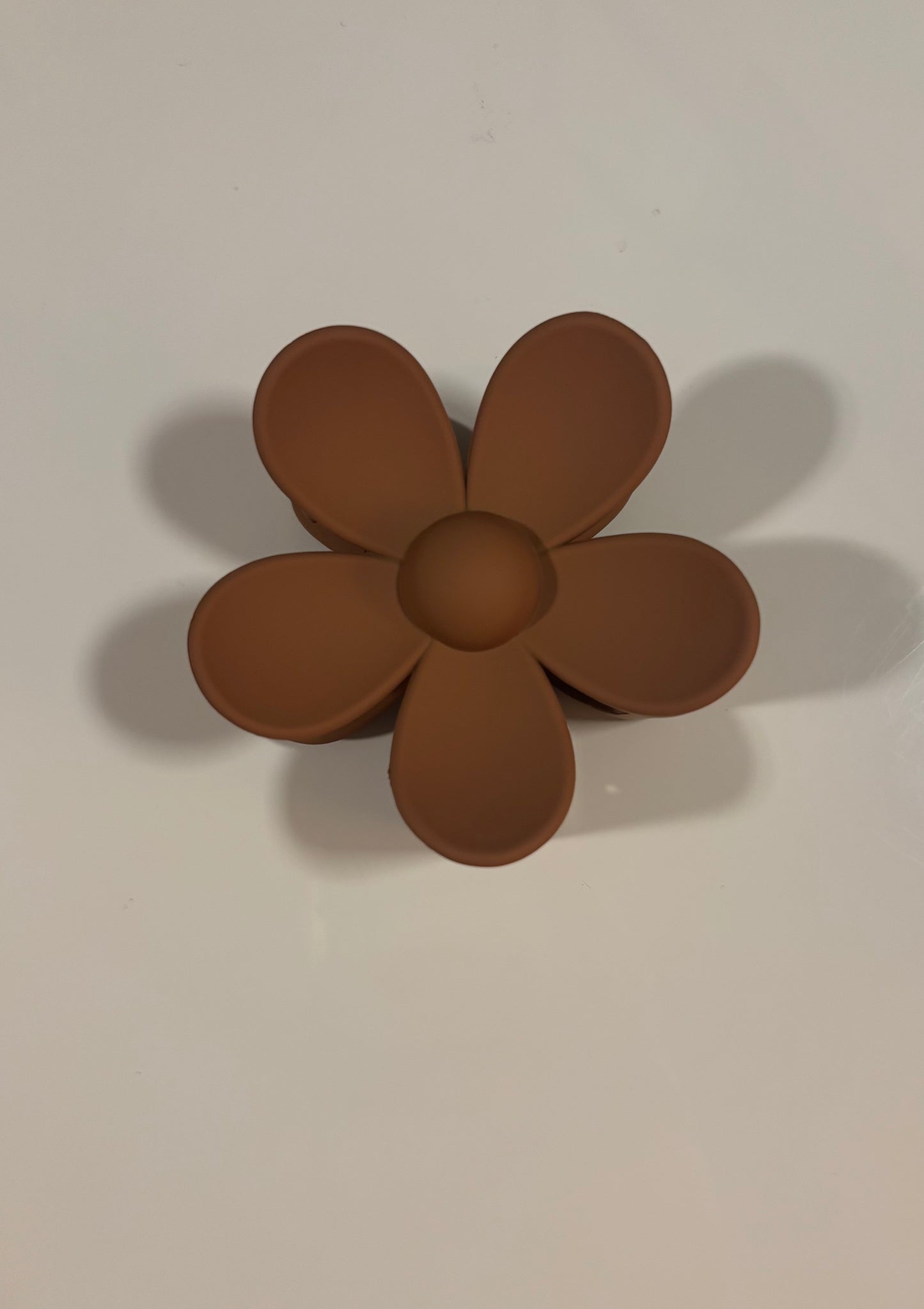 walnut flower claw clip