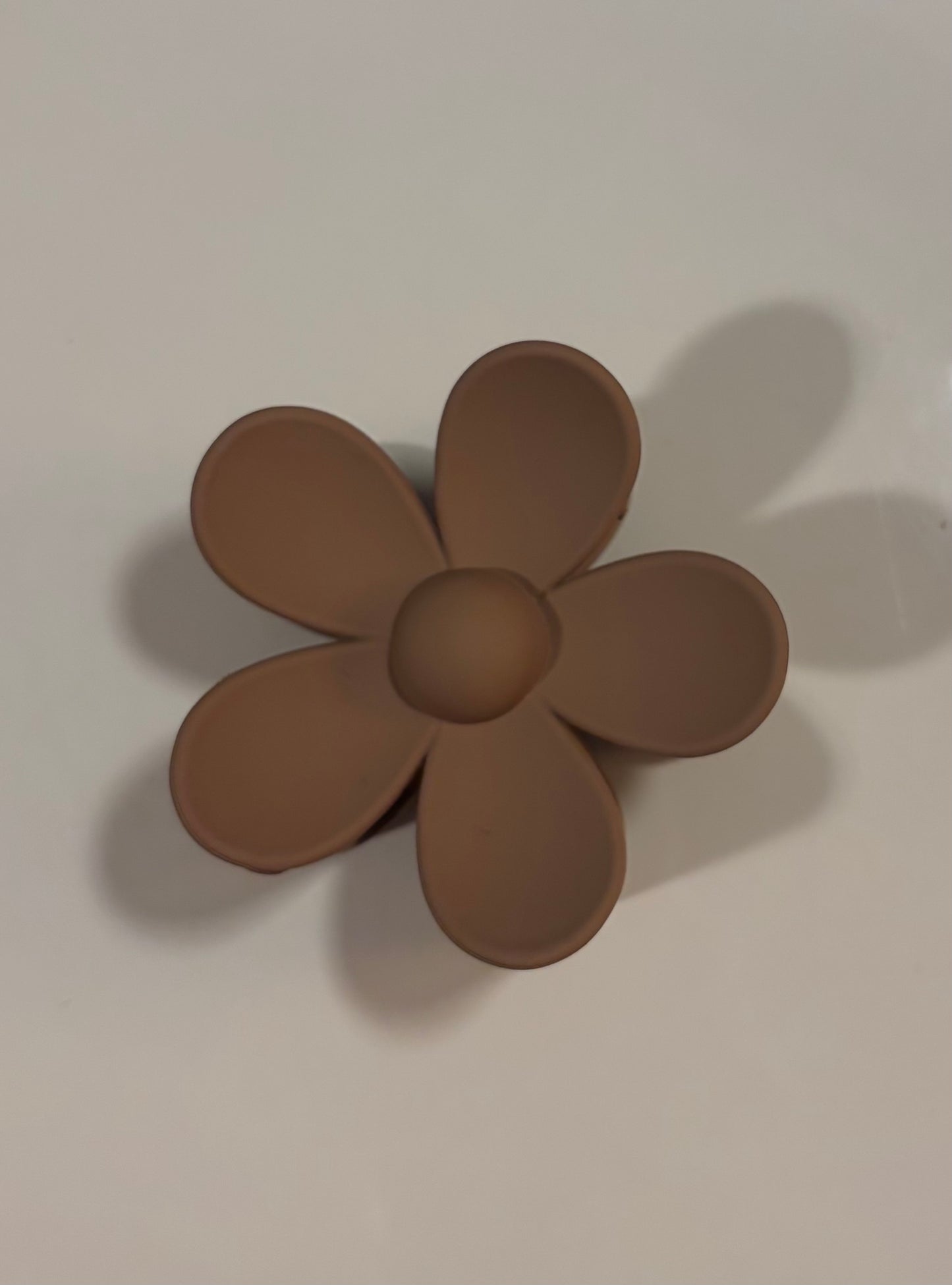 mocha flower claw clip