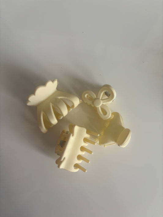 soft lemon mini claw clips